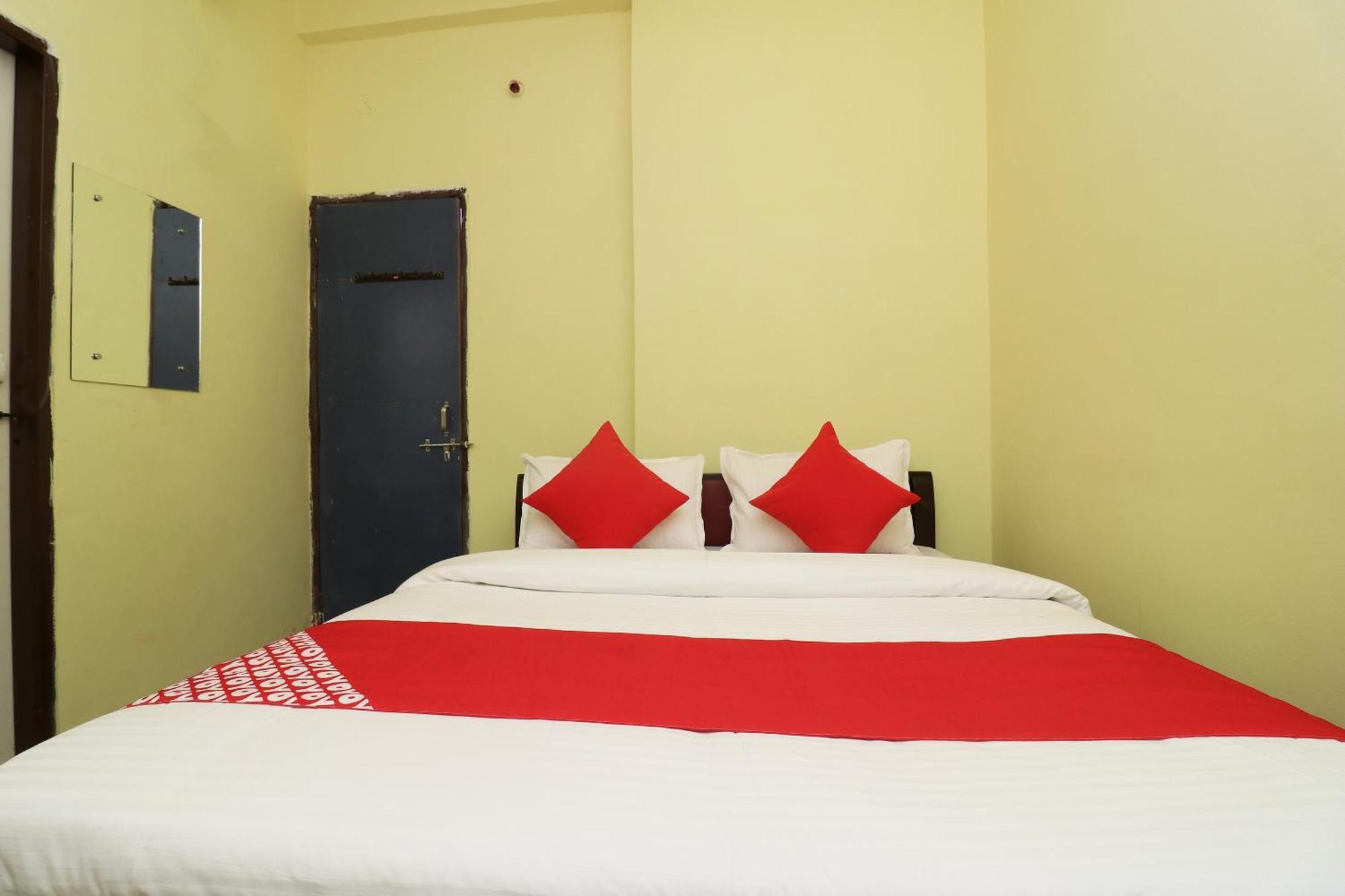 Spot On Hotel O Om Sai Plaza Bhopal Exterior foto